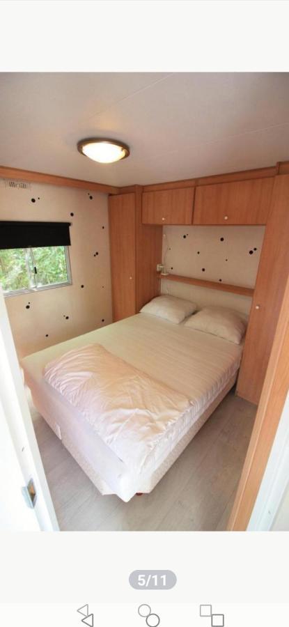 Stacaravan Op 5 Sterren Vakantiepark De Kuilart Friesland Aan Het Meer Met Zwembad 5P 237 Koudum Exterior photo